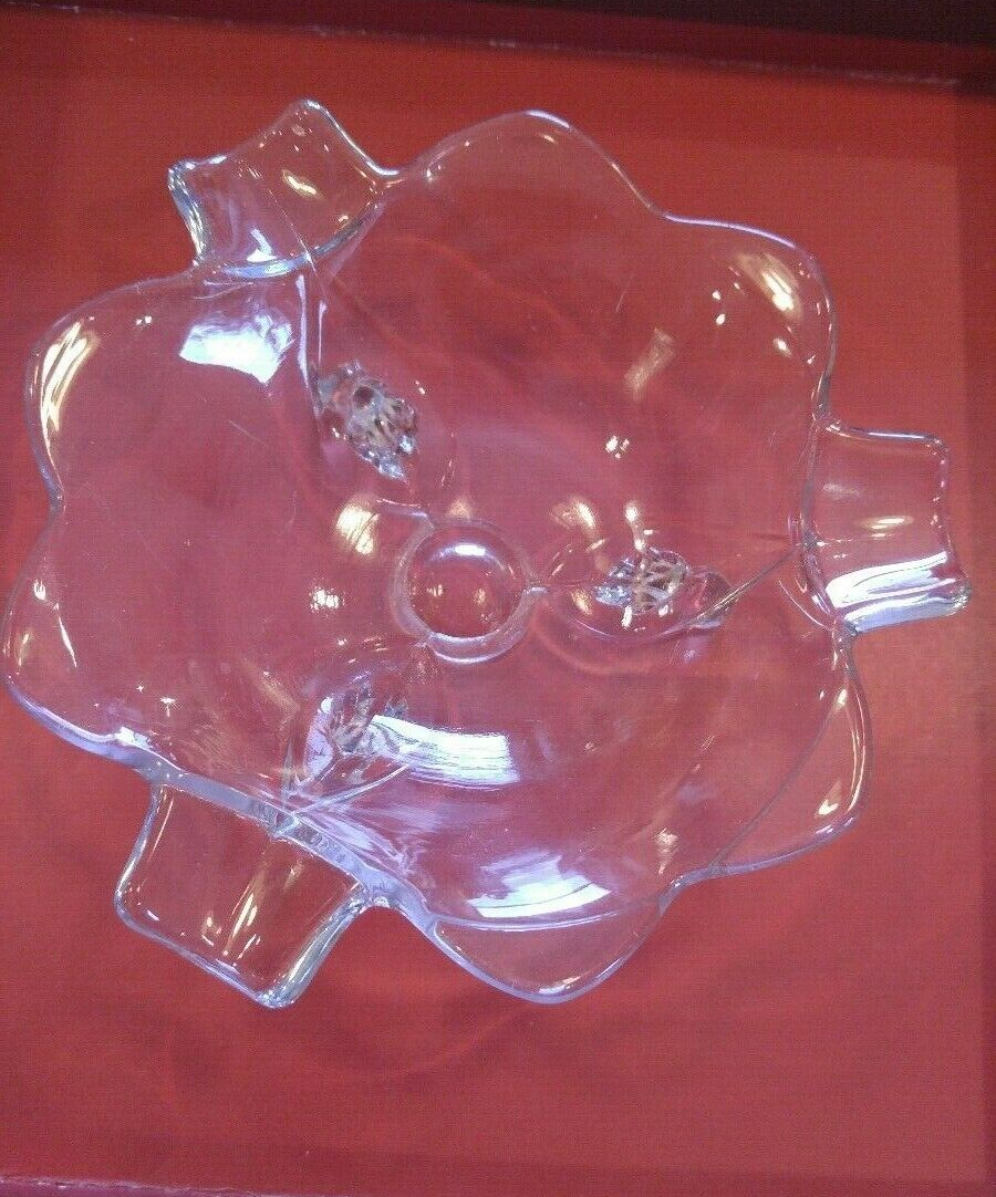 Vintage Clear Glass Footed Ashtray 3 Cigarette Holder Slots Curved Edges