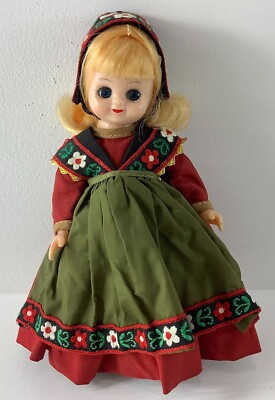 Vintage Foreign Friends 109 Sweden Doll 7.5'' H
