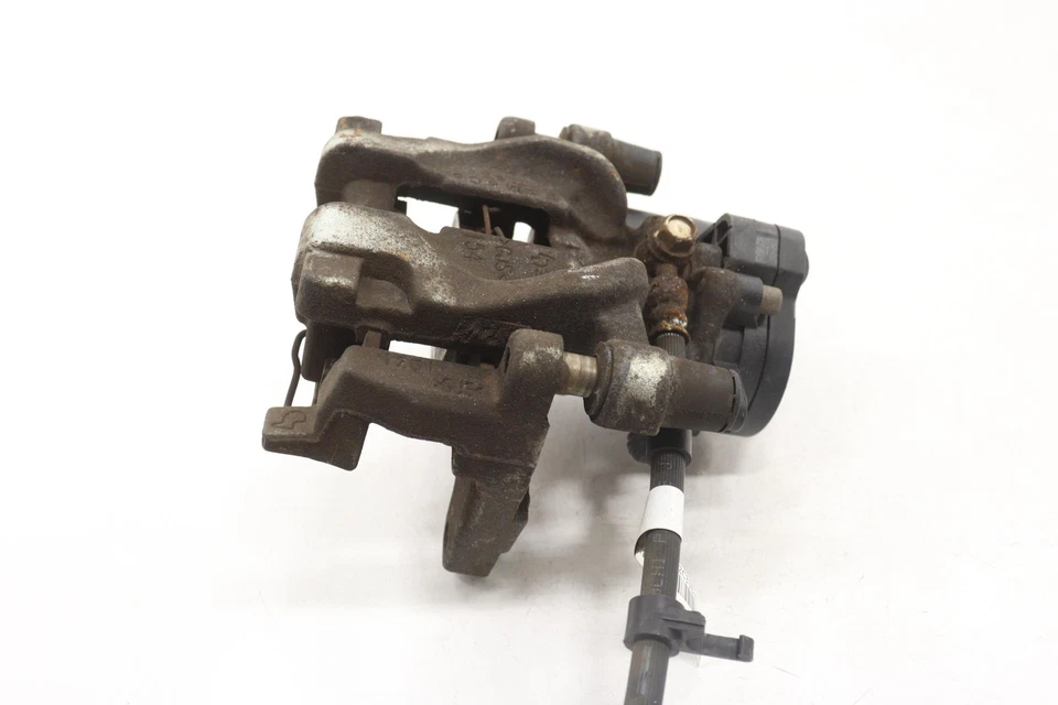 Ford Edge 2015-2024 pinza de freno de disco del lado del pasajero trasero derecho OEM Foto 3 de 4