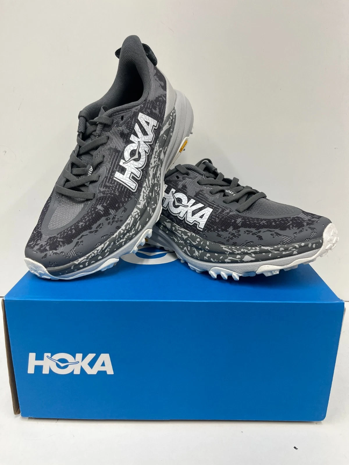 Hoka Speedgoat 6 -- Women's Trail Running Shoes -- NEW