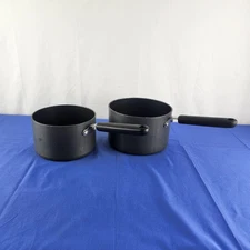 2 Pampered Chef Professional Pots Hard Anodized Non-Stick 2 & 3 Qt Sauce Pans