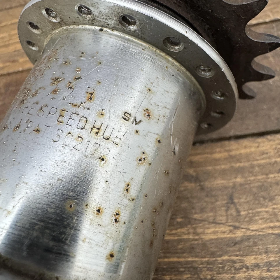 Vintage Shimano 333 Three Speed Rear Hub Internal Gear Parts Repair Bicycle - Image 2 of 4