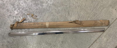 NOS 1959 Ford Fairlane 4 Door RH Front Door Molding    B9A-572093-A