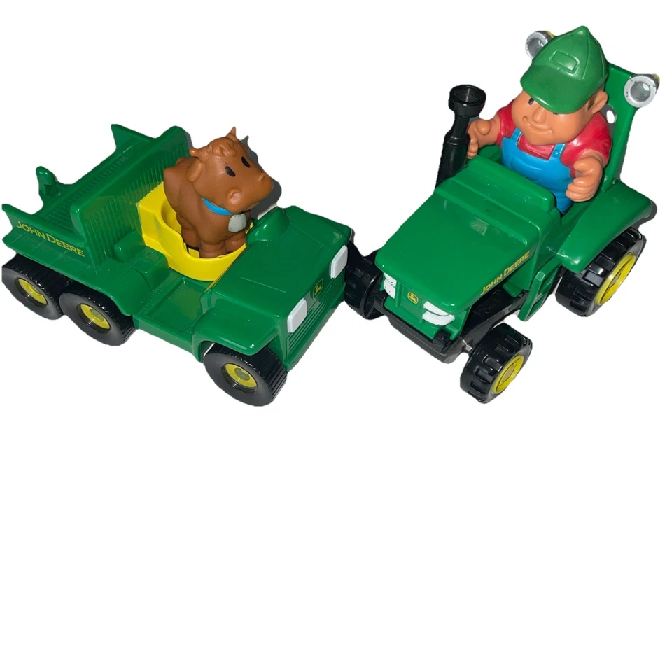 RC2 John Deere Farm Lot Tractor + Gator - Image 4 of 4