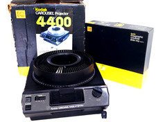 Kodak CAROUSEL 4400 Carousel Slide Projector w/ Remote  Tray  box SEE VIDEO 