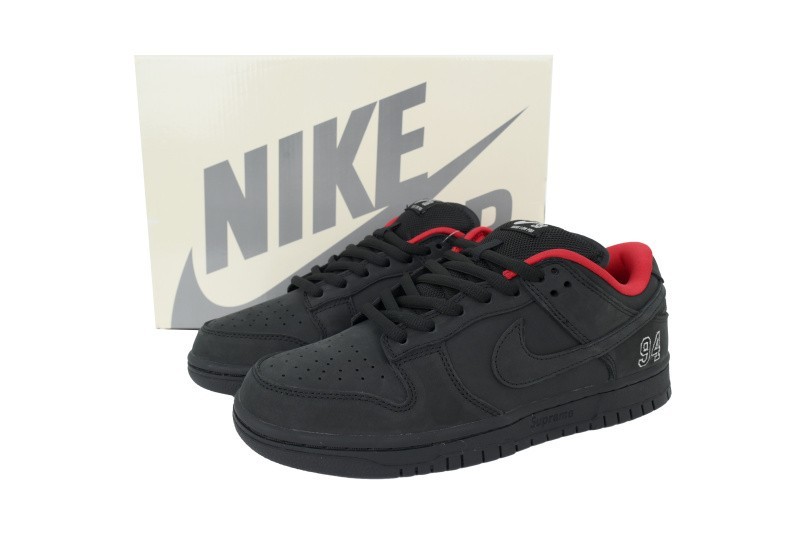 Size 9 - Supreme x Nike Dunk SB Low Black for sale online | eBay