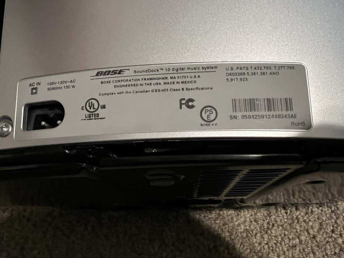 Bose SoundDock 10 Bluetooth Audio Dock Silver with Remote