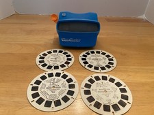 Vintage 3-D View Master With 4 Reels