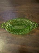 Vintage Indiana Green Glass Honeycomb Oval Relish Dish w/Handle 8.5”x4”