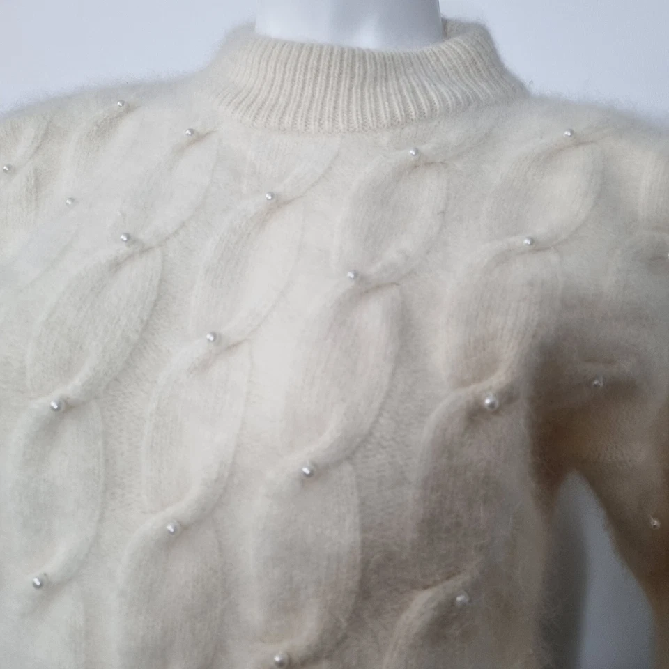 复古 Norm Thompson 象牙色毛衣 安哥拉羊羔毛 套衫 电缆 针织 串珠 S/M — 第 2/4 张图片