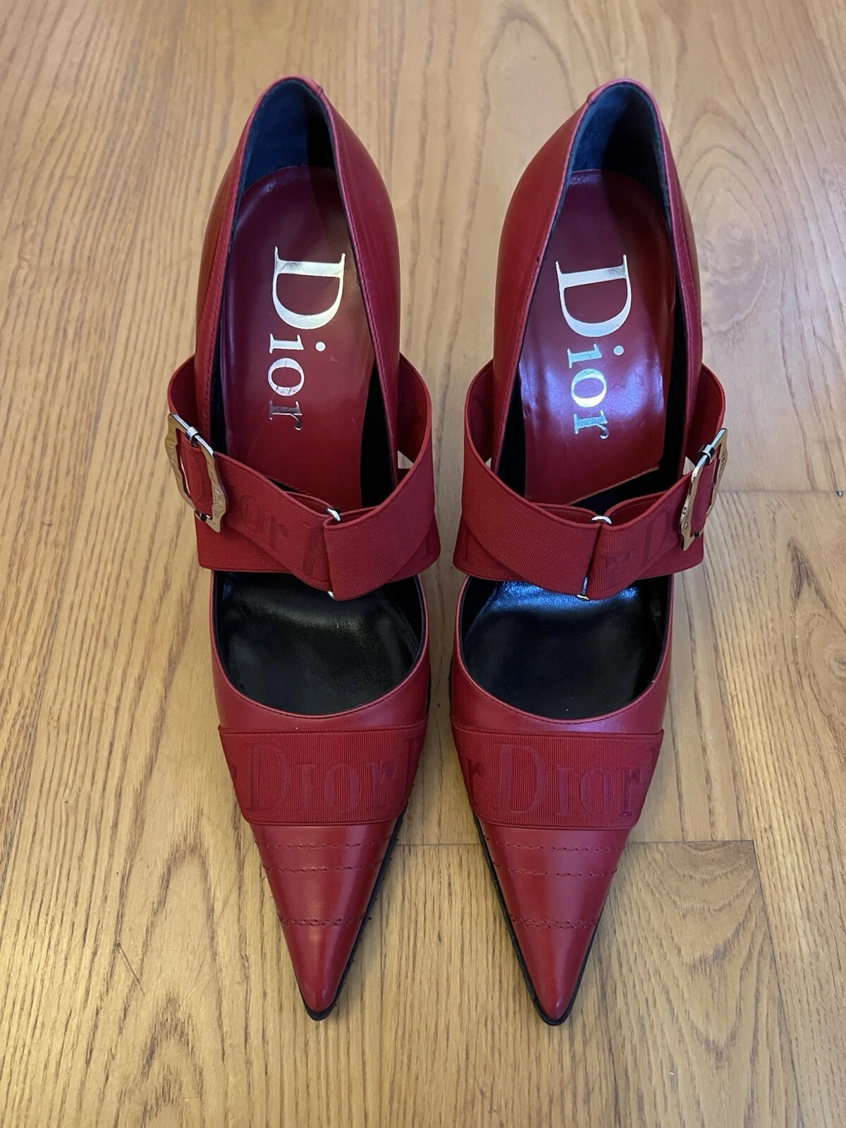 Escarpins Christian Dior cuir rouge D'Orsay taille 38