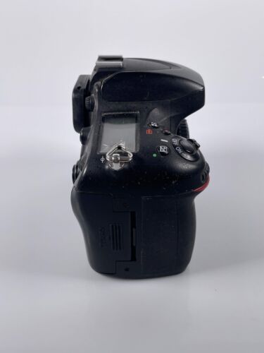 Nikon D600 24.3MP Digital SLR Camera Body - Picture 4 of 7
