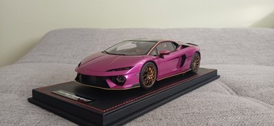 MR Collection 1:18 Lamborghini Temerario Viola Bast Limited 63 pcs w/ Case