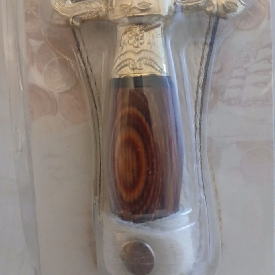 Cuchillo deportivo Tramontina Damasco hoja de 6" latón ornamentado mango de madera funda de cuero Foto 3 de 4