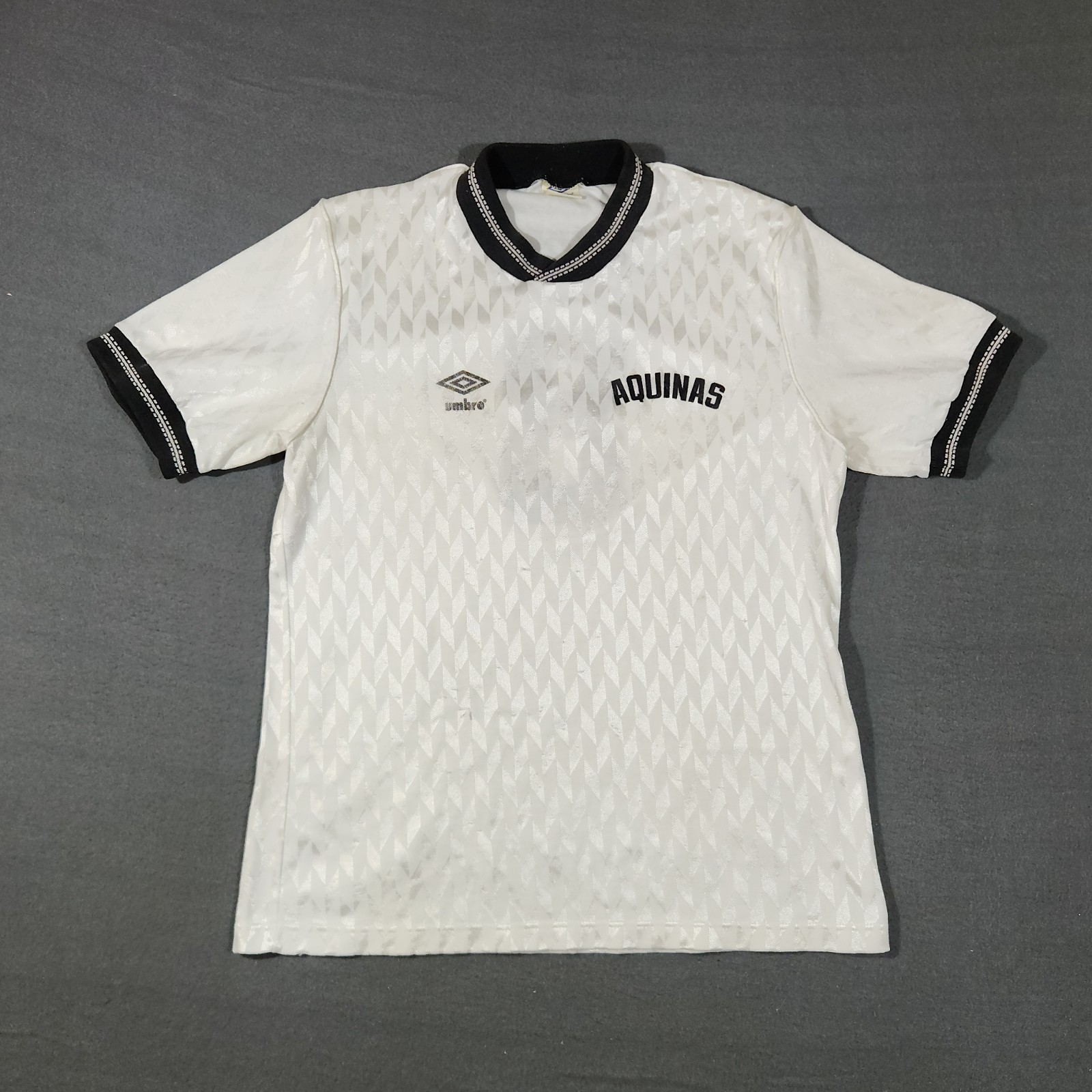 Vintage 70s 80s Umbro Soccer Jersey Size XL White Reflective Aquinas