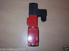TELEMECANIQUE XCK-J7956F0 INTERLOCK SWITCH