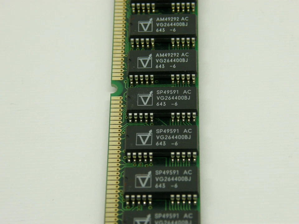 8MB EDO RAM VG264400BJ 72 Pin Computer Memory - Image 2 of 2