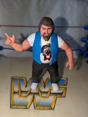 CAPTAIN Captain Captain Captain Captain Captain Ca...