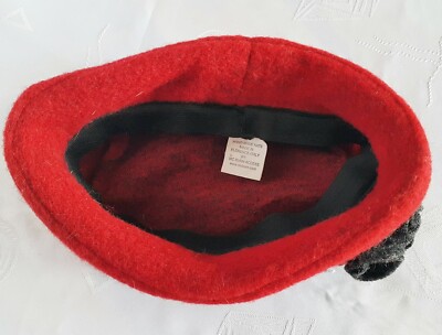ITALY VINTAGE AUTHENTIC MCBURN WOOL BLEND RED WOMENS BUCKET  display picture 1
