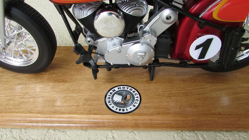 1948 Indian custom race motorcycle V twin 1:6 scale & labeled wood display stand - Image 2 of 4