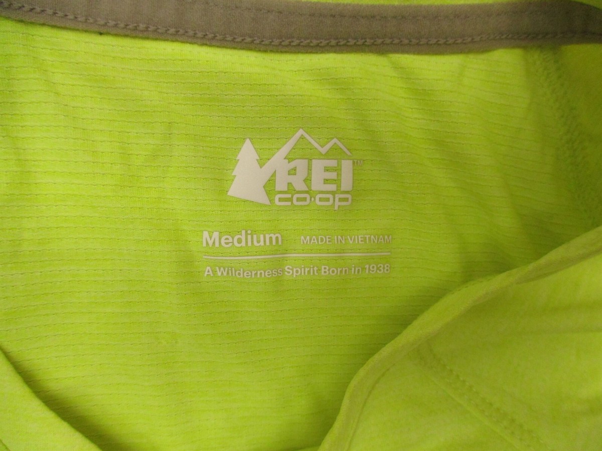 REI COOP Size M Womens Yellow Crew Neck Short Sleeve Fitted