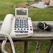 Large Button CLEAR SOUNDS Desk Telephone and answering machine SPEAKER Phone