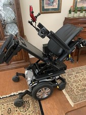 Quantum iLevel power chair
