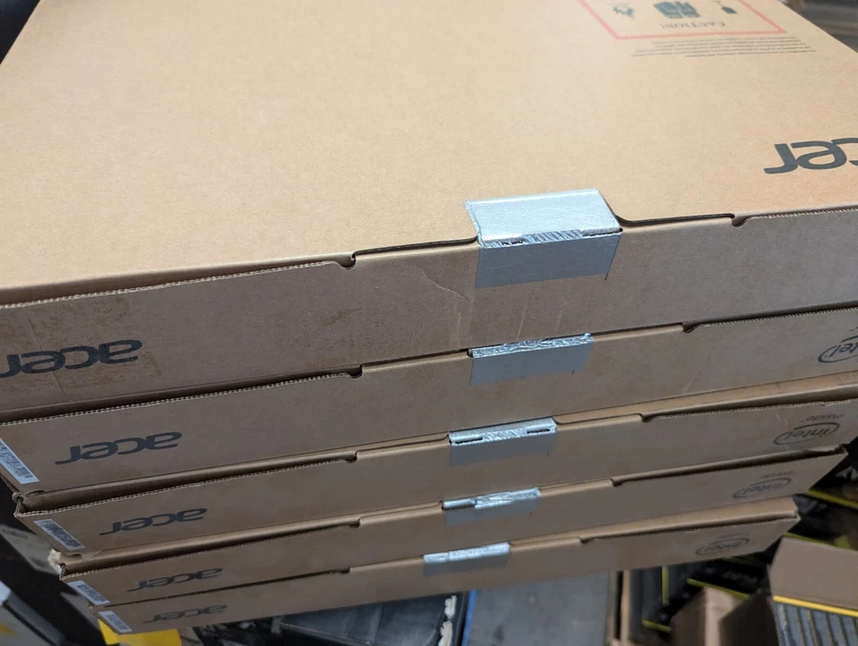 Acer Aspire 3 A315-51-31GK /15.6'' LCD/i3-7100U/4GB/1TB HDD/2.4 GHz /Win 10 - Image 4 of 4