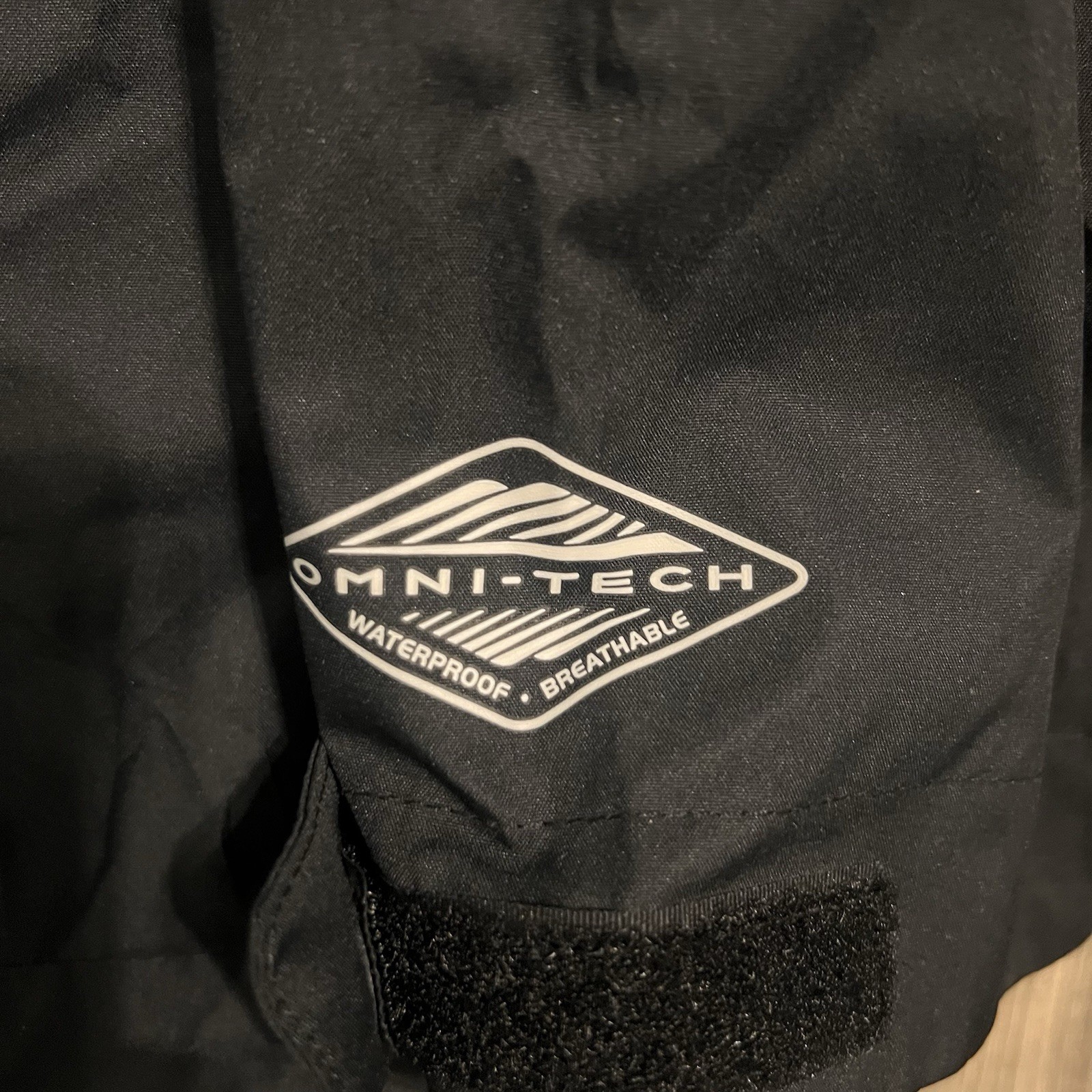 Washington Huskies Columbia Men’s Medium Jacket Omni Tech Windbreaker Full Zip thumbnail 6