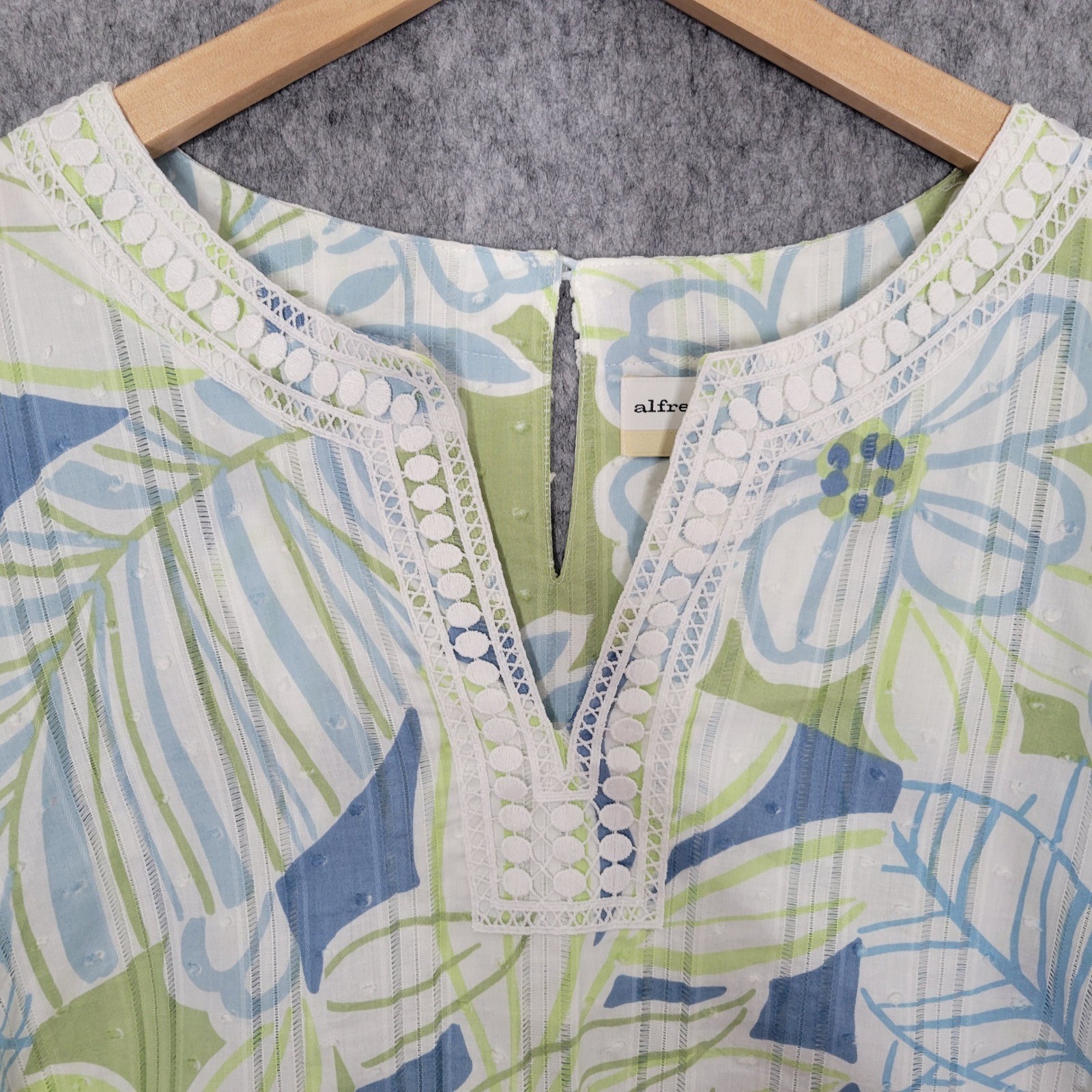 Alfred Dunner Womens 20W Floral Print Tunic Top V Neck 3/4 Sleeve Lace Trim