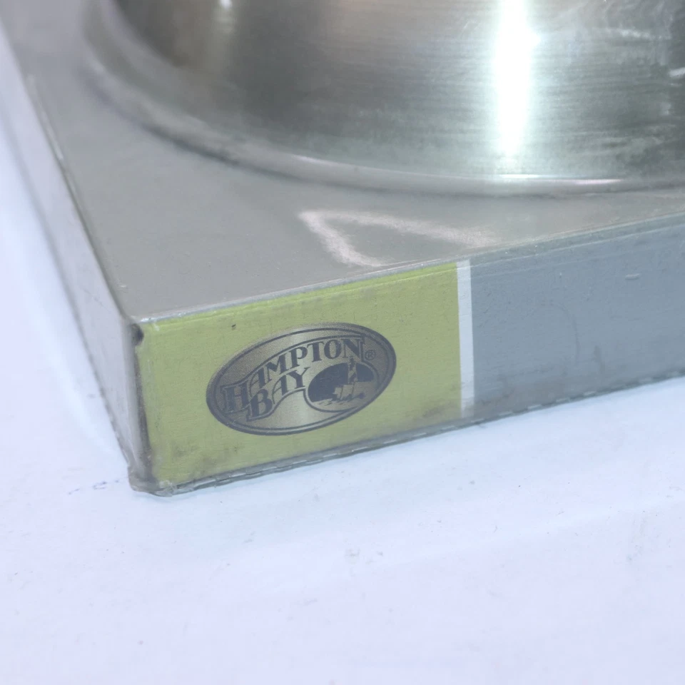 Lámpara de mesa Hampton Bay níquel cepillado 18,5" H DS18075 Foto 3 de 4