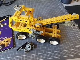 LEGO 8034 - TECHNIC: Universal Set (8034) - 100% Complete, Excellent Condition