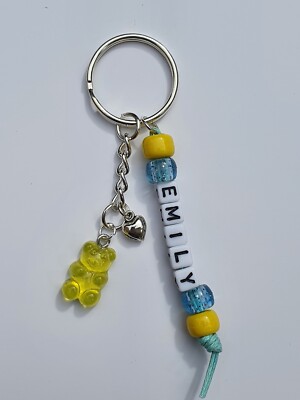 Personalisierter Schlüsselanhänger Taschenanhänger gelb Gummibärchen süß blau Weihnachtsstrumpf