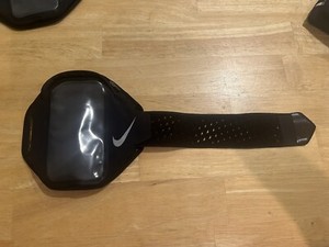 Nike Pocket Arm Band Plus Phone Case Zip Pouch Running Black