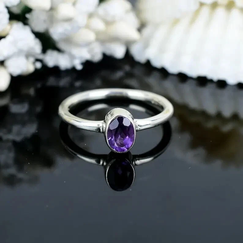 Real 950 Platinum Bezel Set Pretty Ring With Purple Oval Cut Simulated Amethyst - Image 3 of 4