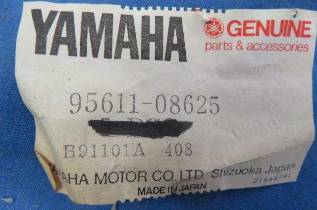 Yamaha 95611-08625-00 SS 95617-08625-00 BOLT,STUD 3 FZ6 R1 R6 RZ1