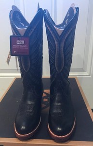 ariat embroidered boots
