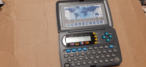 TRADUCTEUR electronique. Multifonctions Piles incluse. 