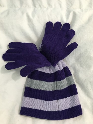 NEW Nike Girl’s Purple Gray Silver Striped Knit Beanie Hat and Gloves Set 4 - 6x - Picture 2 of 3