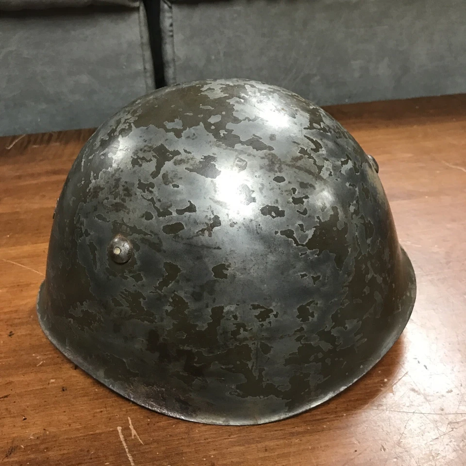 Casco italiano vintage Segunda Guerra Mundial  Foto 4 de 4