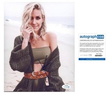 Kristin Cavallari "The Hills" AUTOGRAPH Signed 8x10 Photo B ACOA
