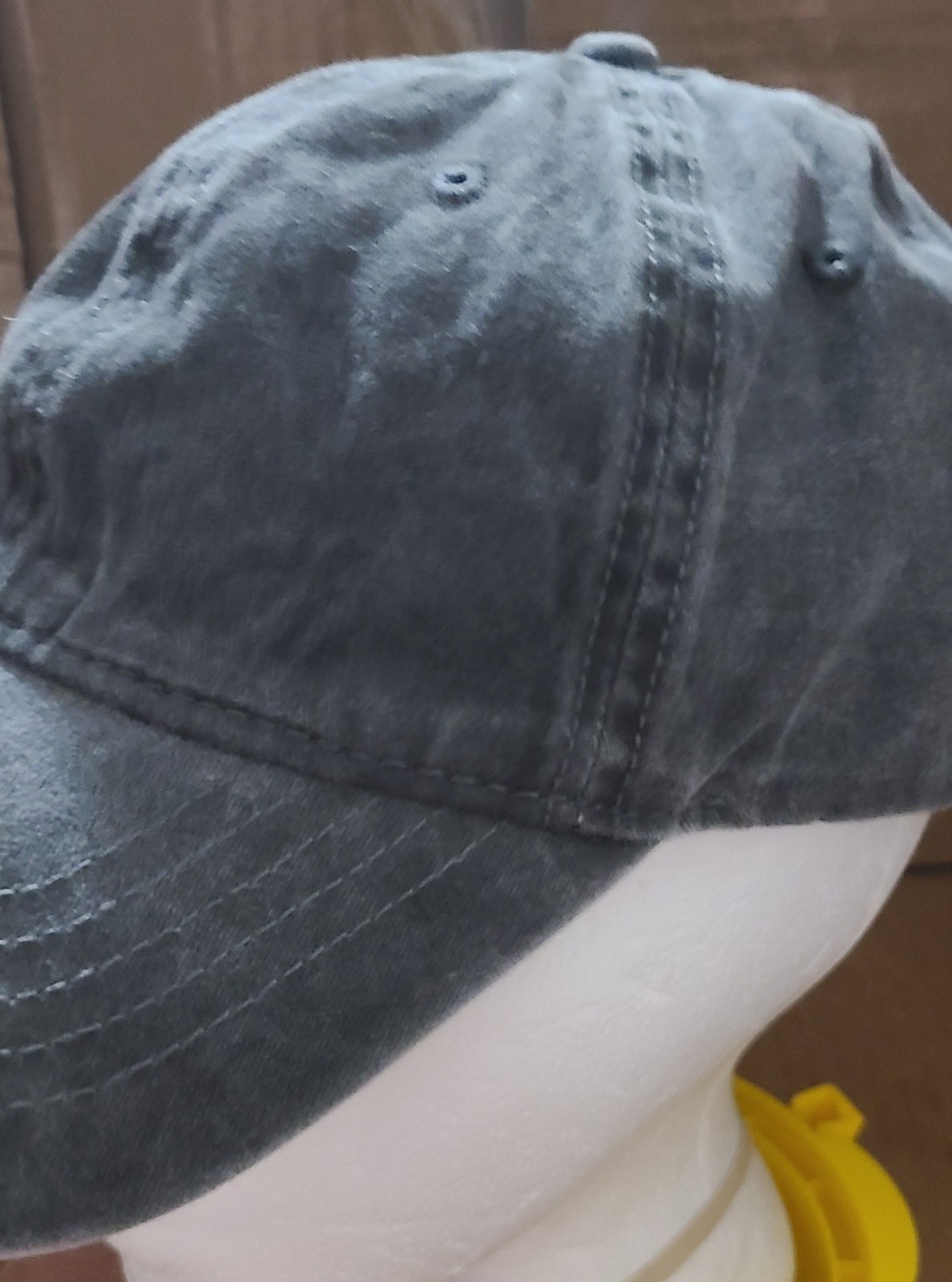 plain stonewash gray strapback hat - image 2