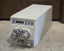 Waters 515 HPLC Pump WAT207000 Powers On