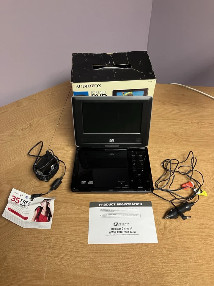 Audiovox Portable DVD Player (7" LCD Screen) Low Sound Read!! - Image 2 of 4