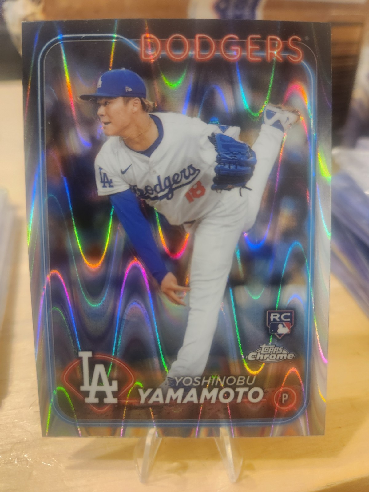 2024 Yoshinobu Yamamoto Topps Chrome Raywave Refractor #18 Mint Dodgers