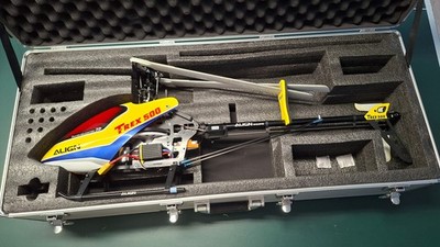 Align T-Rex 500 flybarless im Alukoffer mit Ersatzteilen