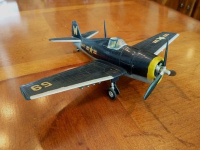 Built F6F-5 Hellcat Navy Desk/Shelf Display Vintage Model Airplane Blue/Gray