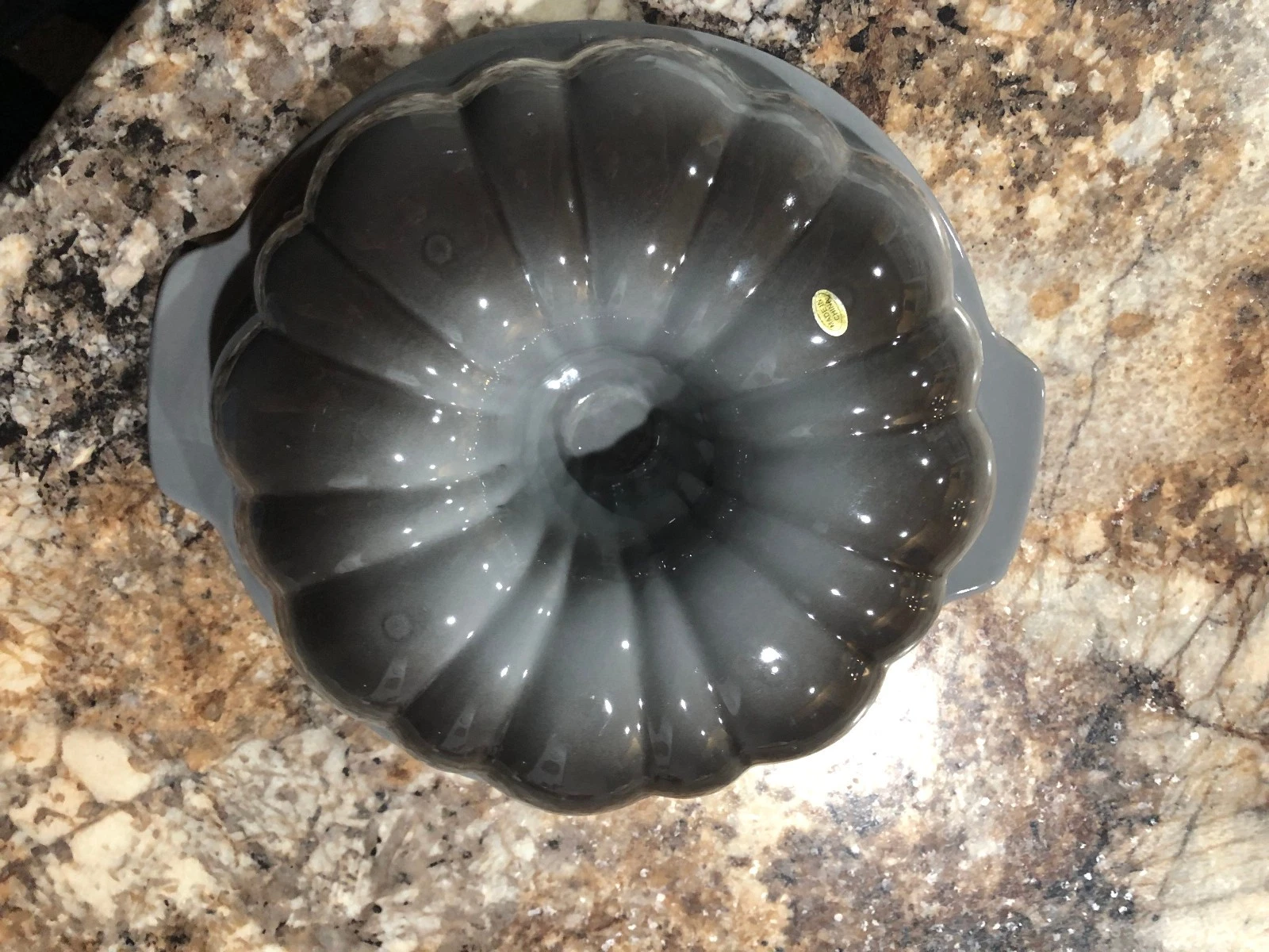 Parini Bundt Pan Glazed Non-Stick Stoneware Upsidedown Cake Mold- Fluted