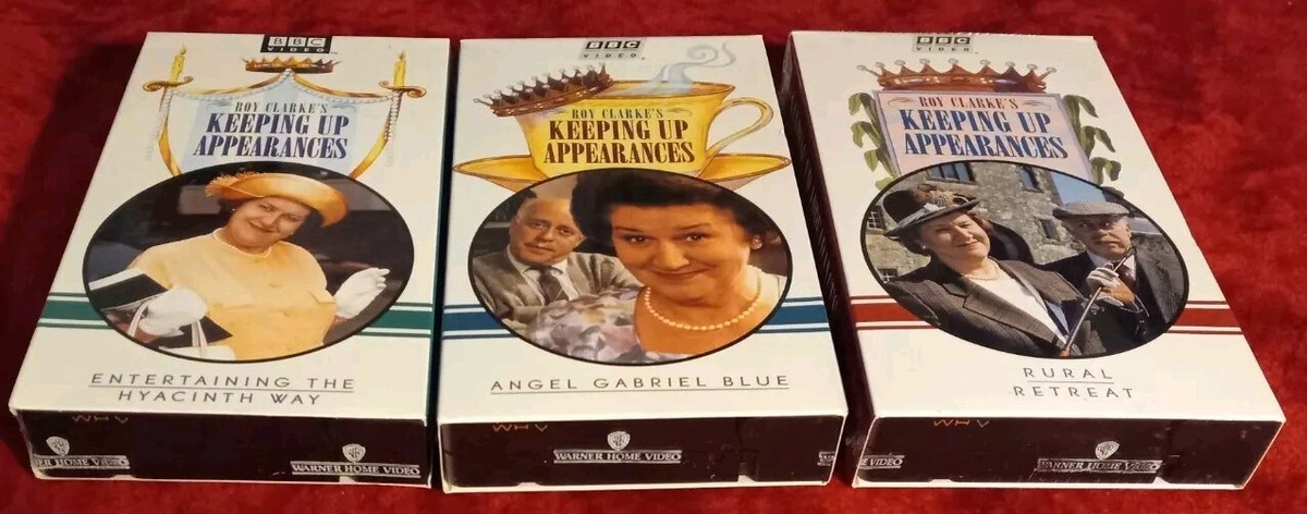 その他 Keeping Up Appearances: Anybody But Hyacinth [VHS] [Import] Amazon.com: Keeping Up Appearances: Anybody But Hyacinth