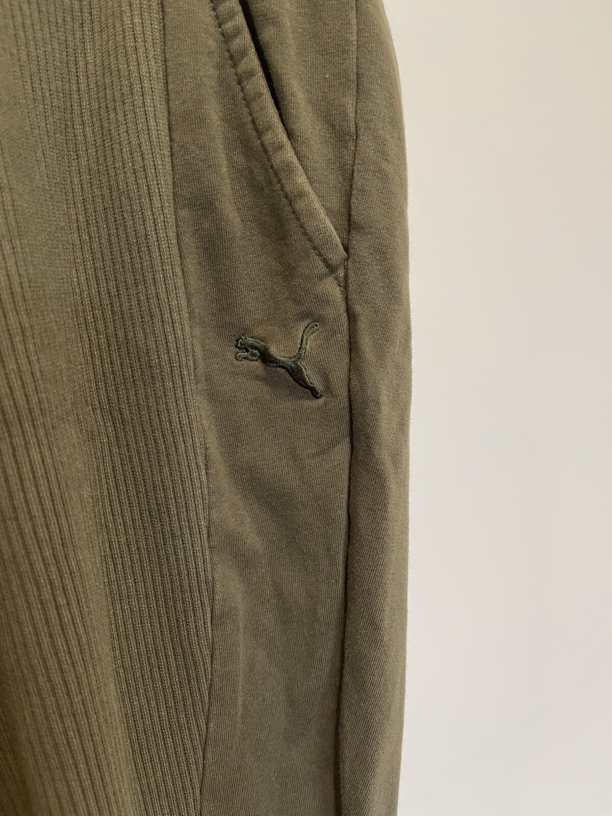 Puma Womens Khaki Green Jogger Tracksuit Pants Size XS Elastic Waist Pocket EUC image 3